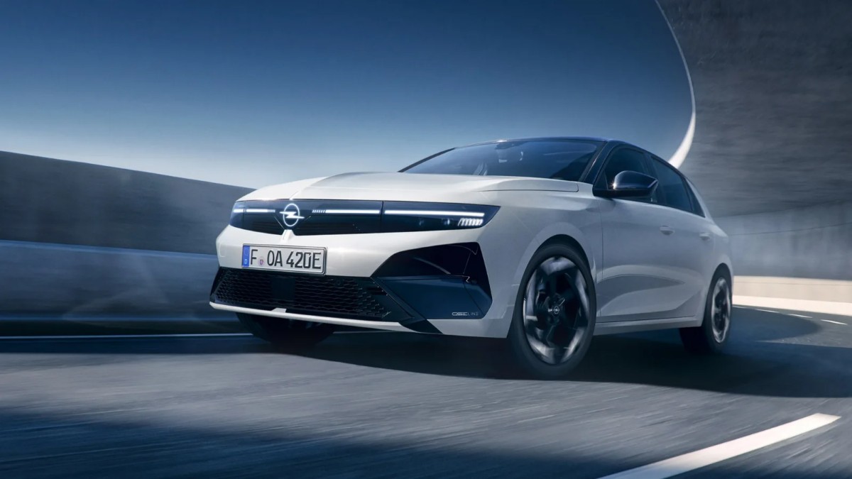 Stiže električna "GSI" legenda: Nova Opel Astra GSE Line raspolaže sa 280 KS, ima li šanse protiv Golfa GTI?